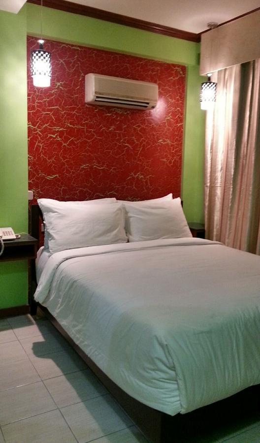 Tinhat Halal حلال Certified Boutique Hotel And Restaurant Davao City Eksteriør bilde