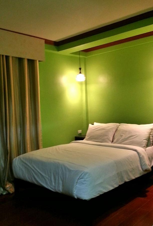 Tinhat Halal حلال Certified Boutique Hotel And Restaurant Davao City Eksteriør bilde