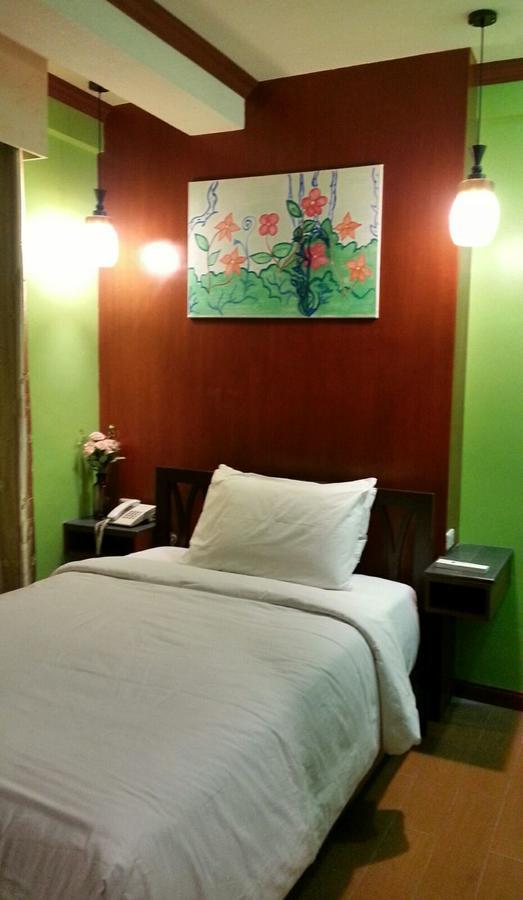 Tinhat Halal حلال Certified Boutique Hotel And Restaurant Davao City Eksteriør bilde